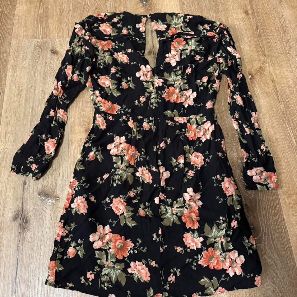Reformation Elodie Floral Wrap Dress Size 8